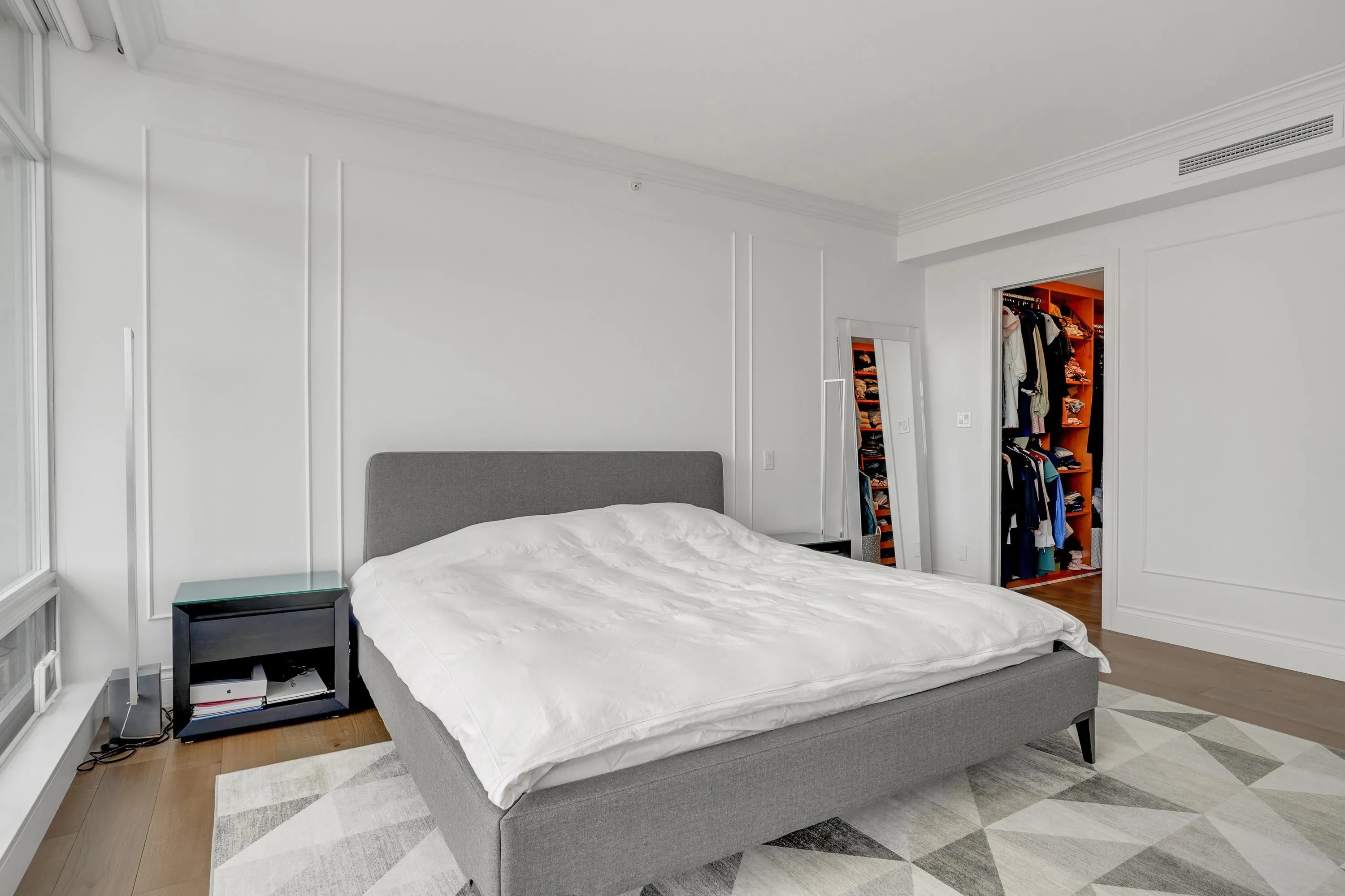 426 Beach Crescent #701