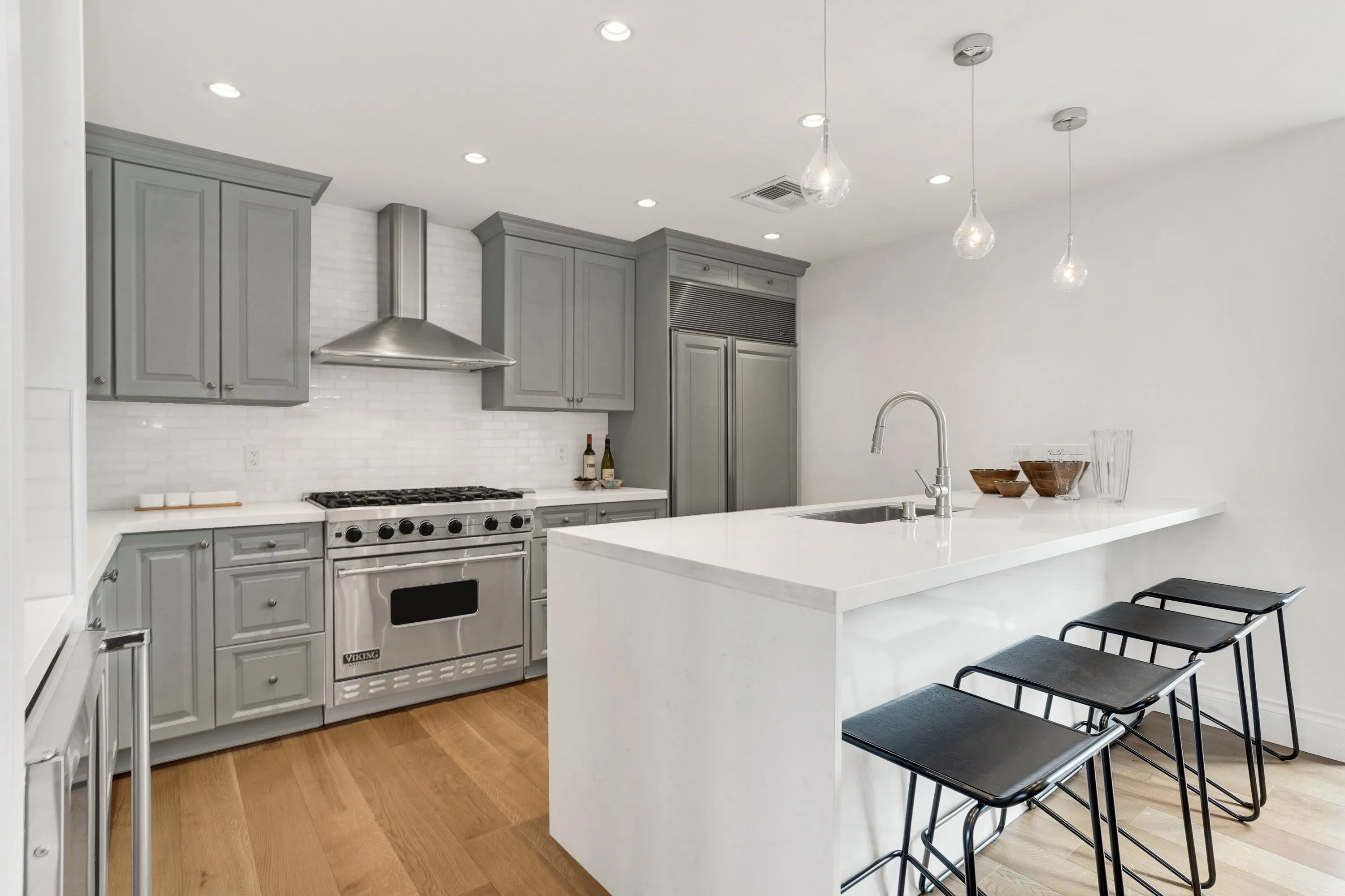 426 Beach Crescent #701