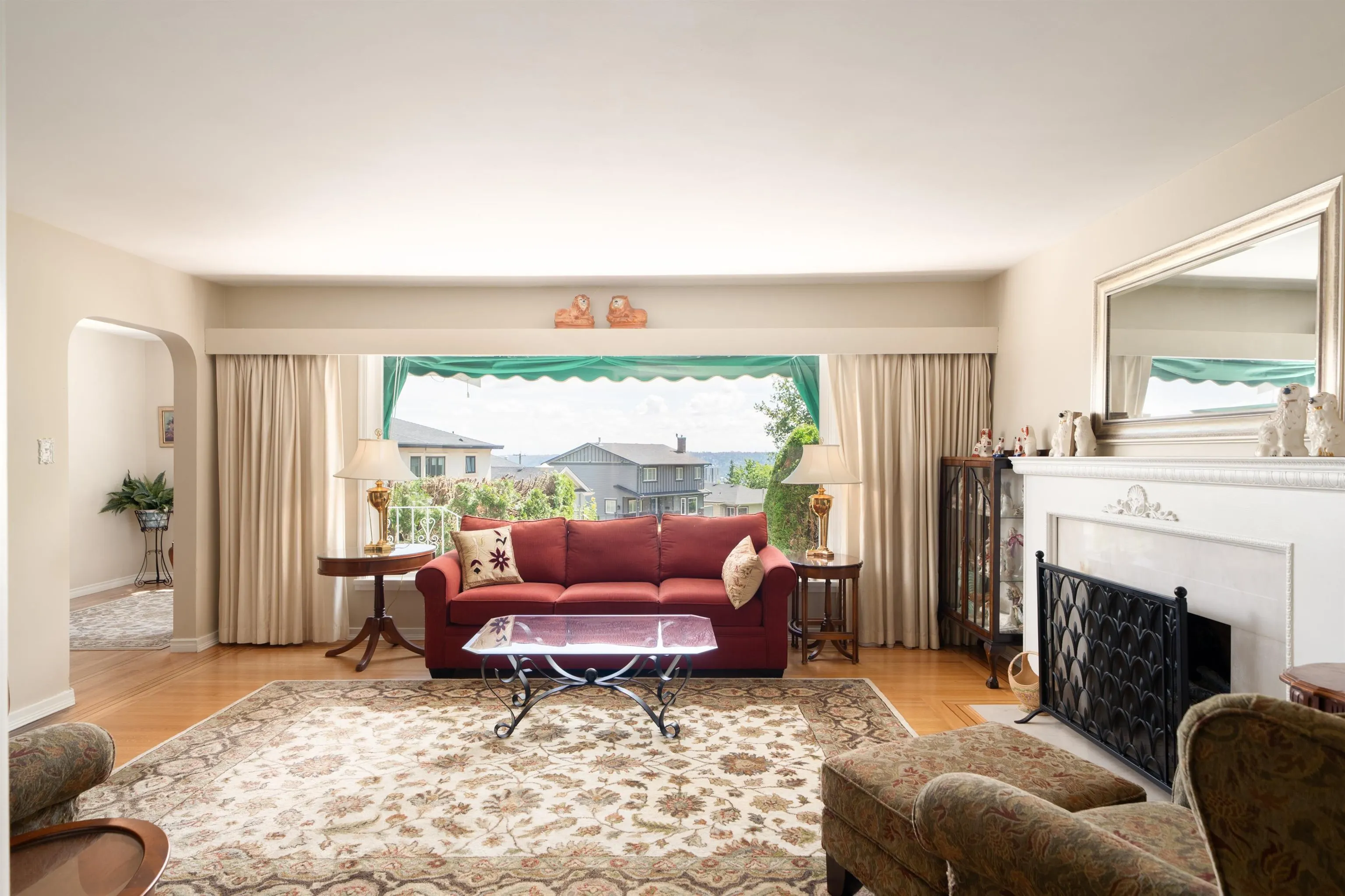 335 Churchill Avenue
