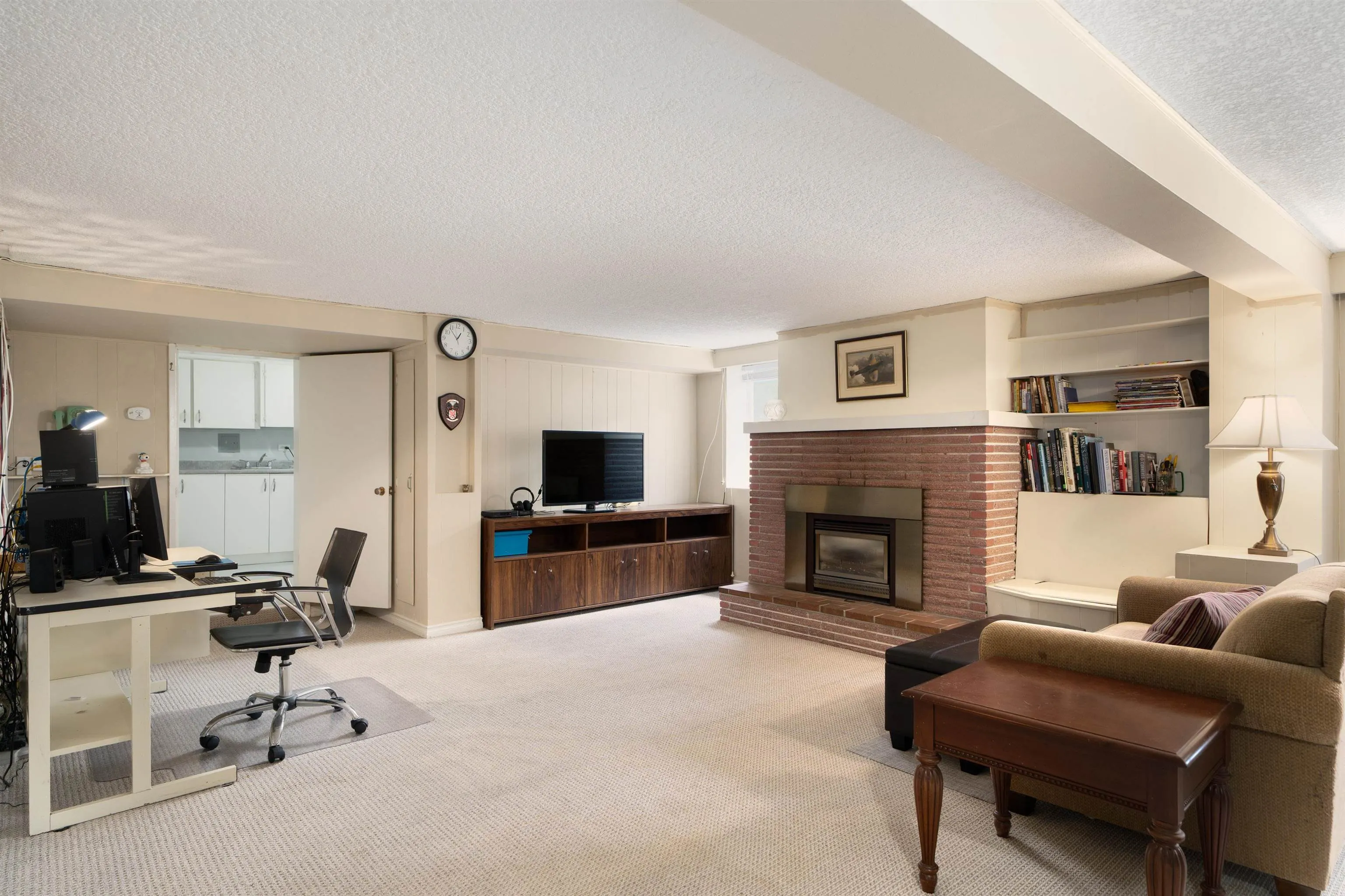 335 Churchill Avenue