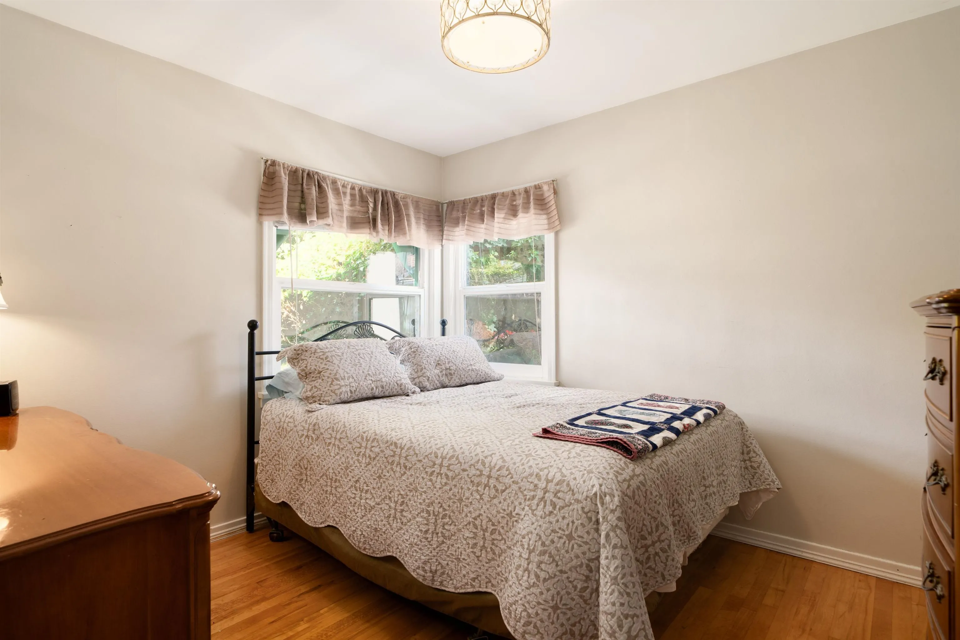 335 Churchill Avenue