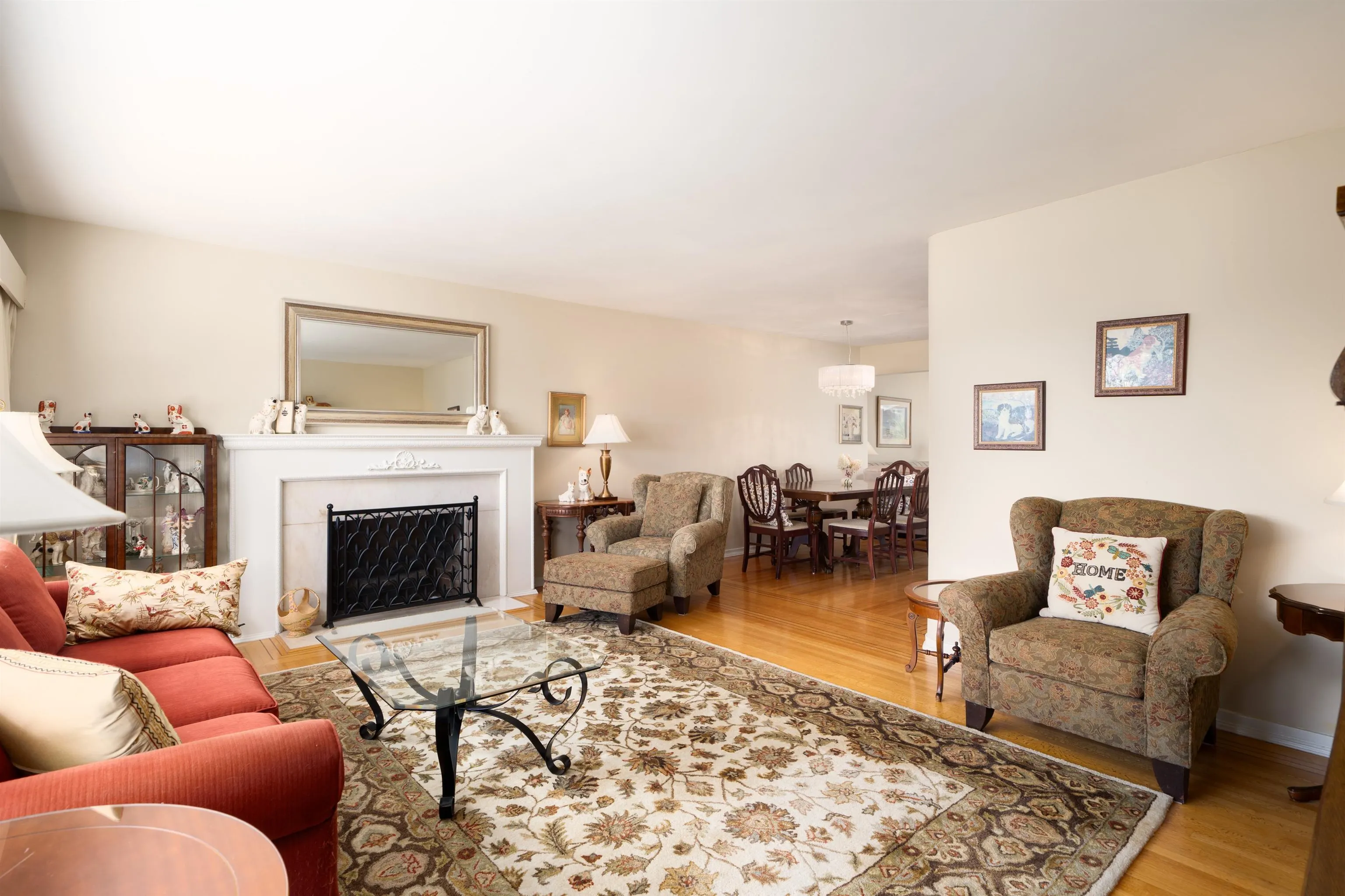 335 Churchill Avenue
