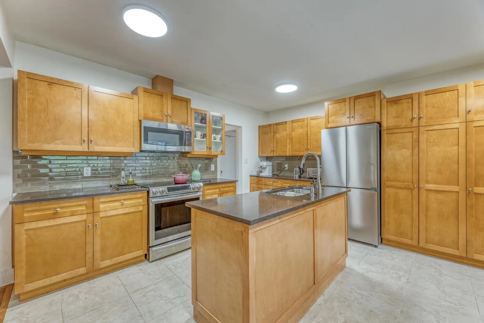 1227 Ioco Road