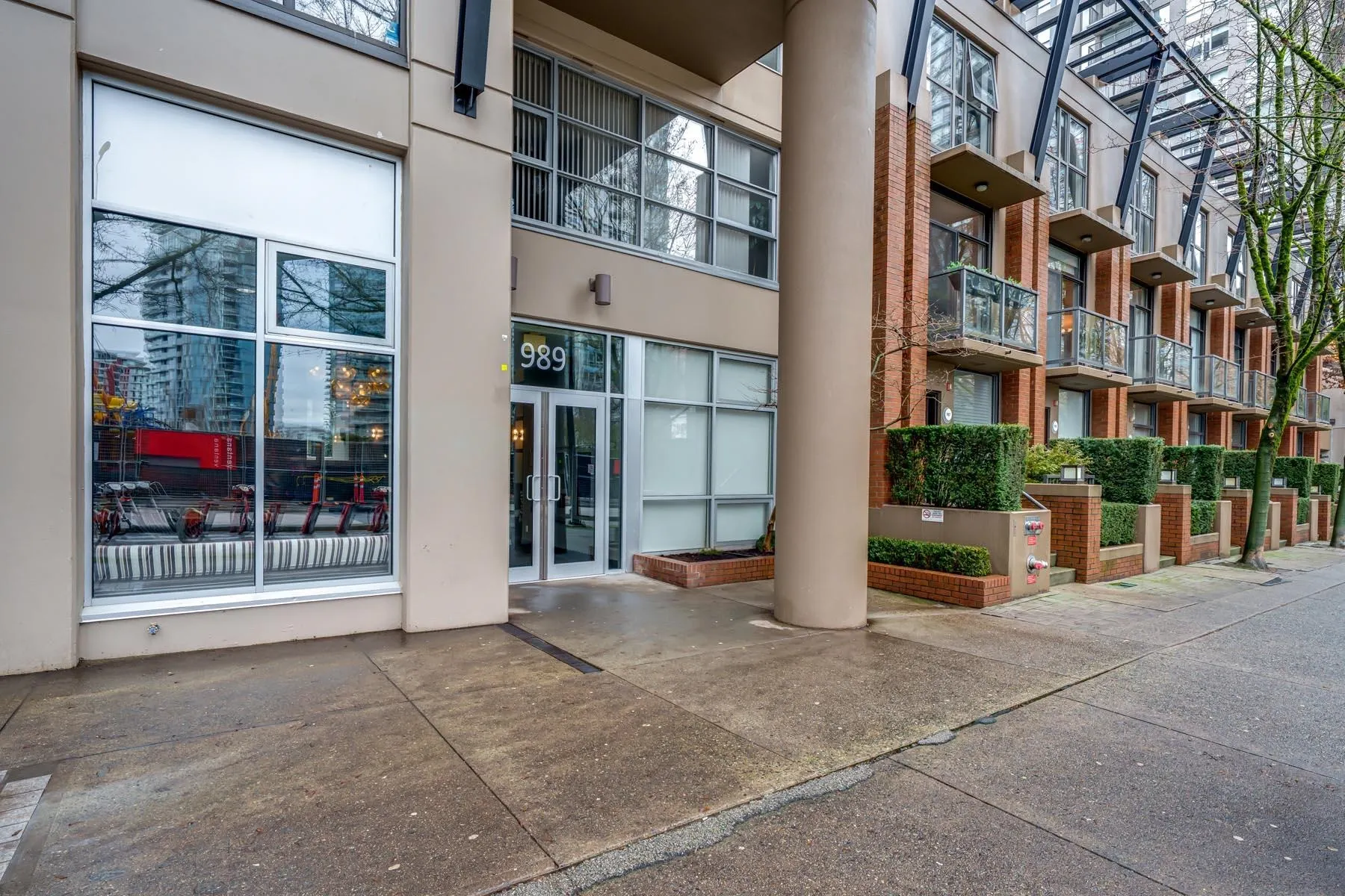 989 Beatty Street #305