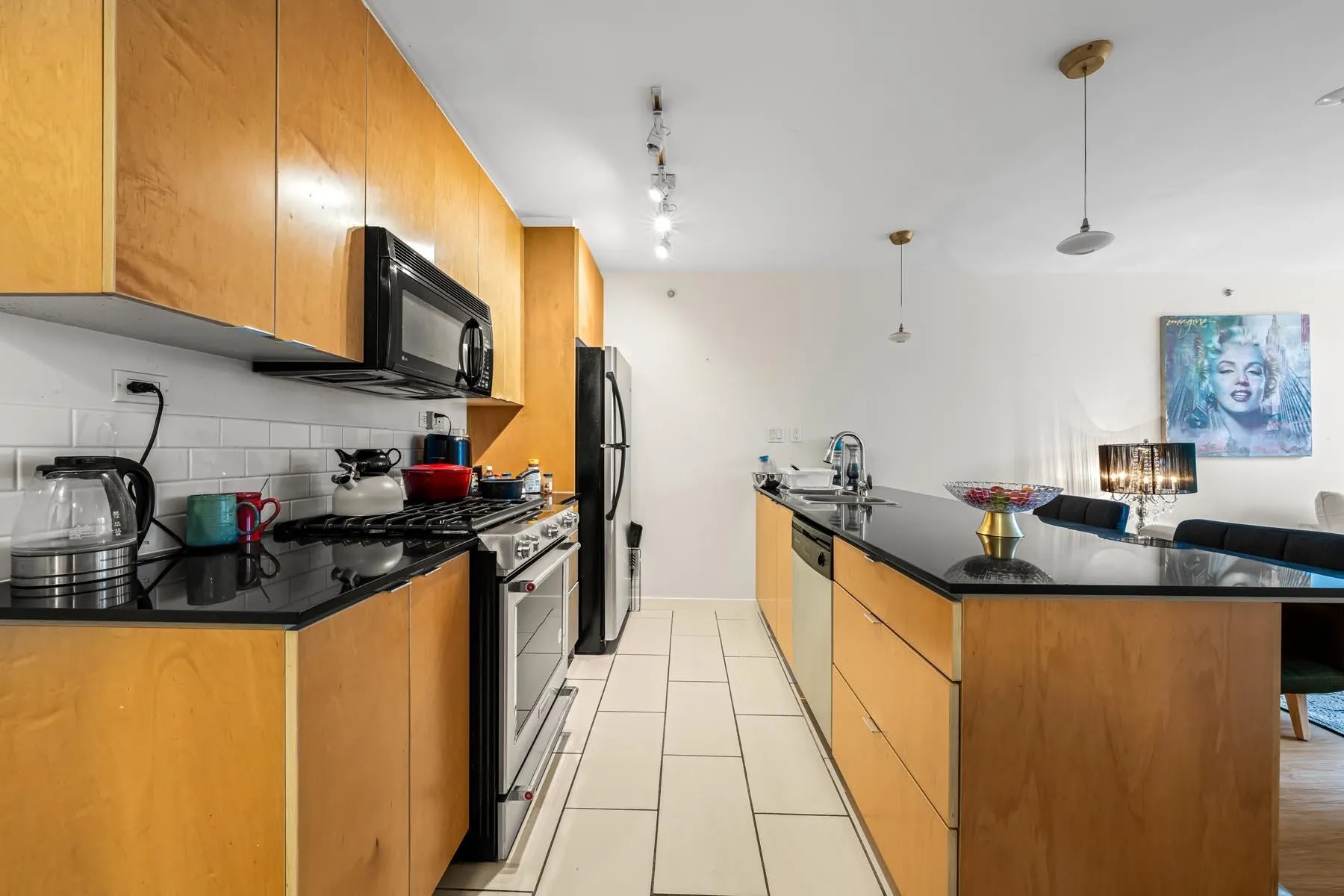 989 Beatty Street #305