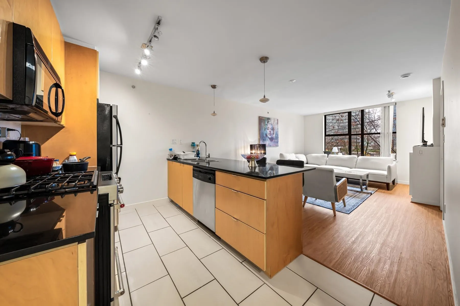 989 Beatty Street #305