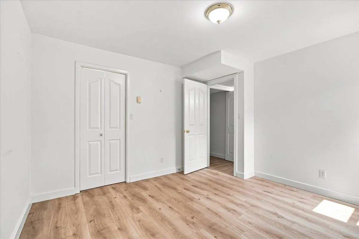 5415 Peach Road #18
