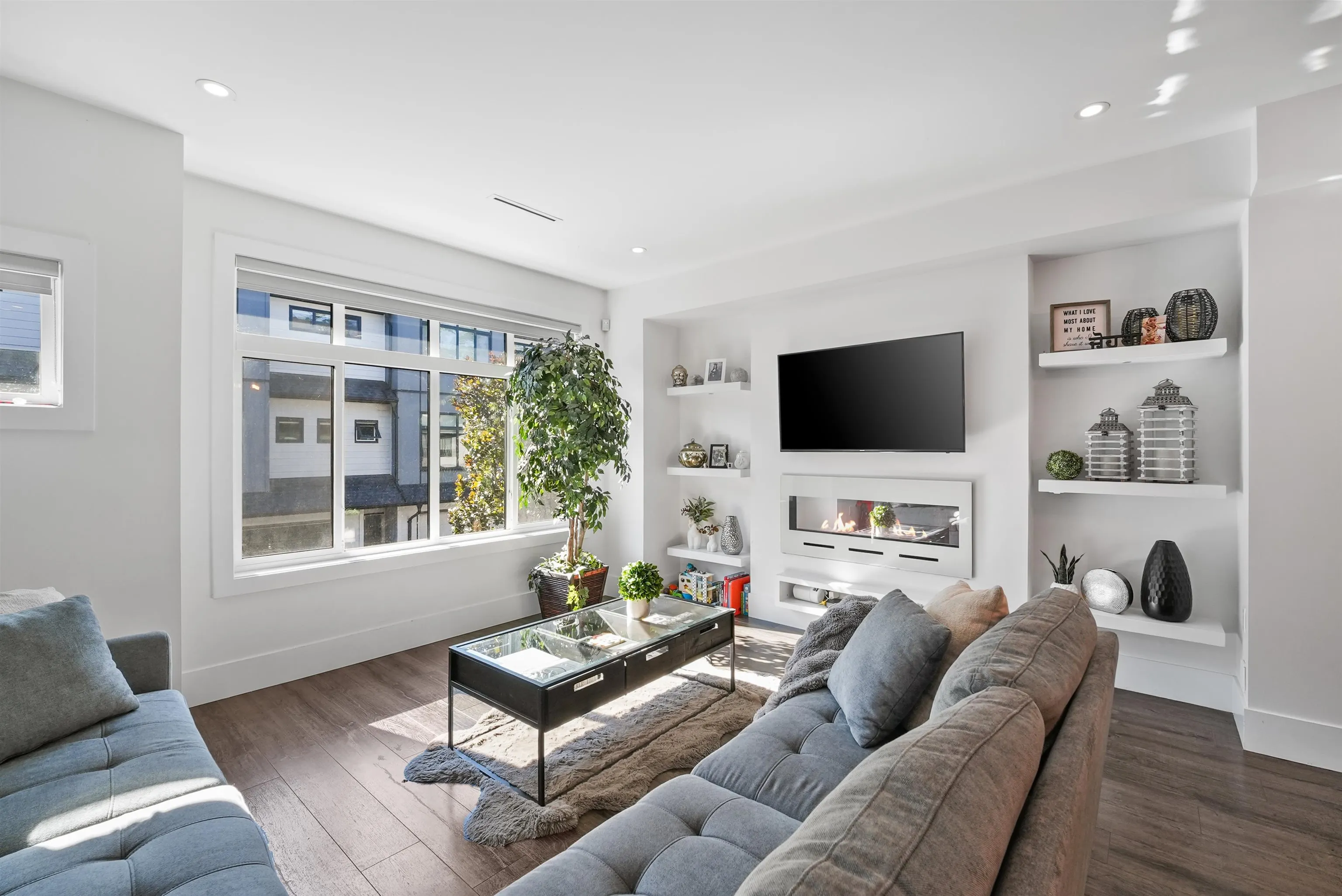 15177 60 Avenue #14