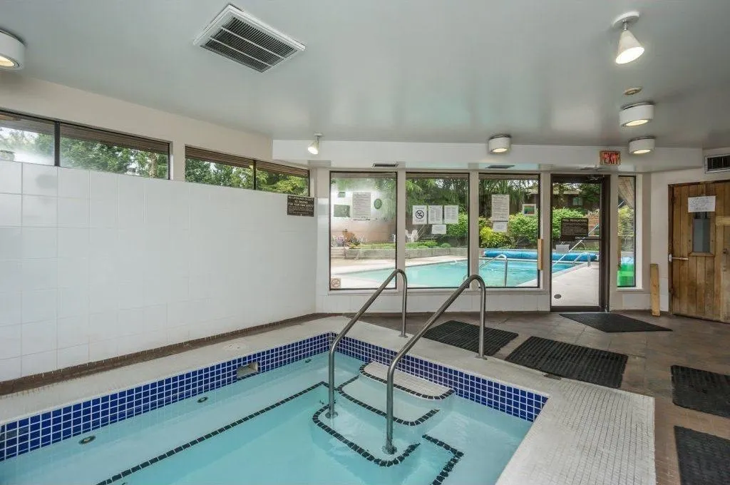 10620 150 Street #805