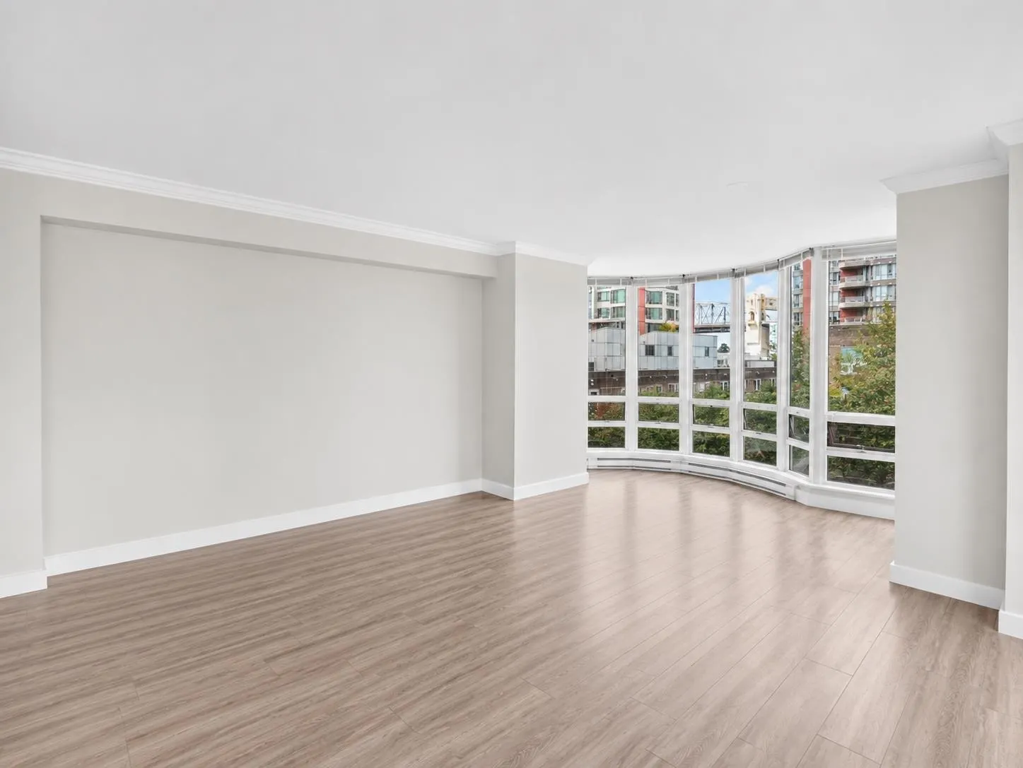 1501 Howe Street #404