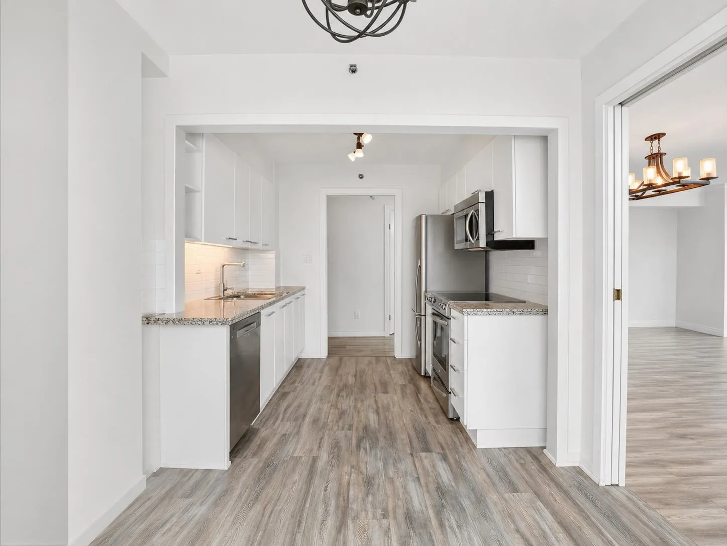 1501 Howe Street #404