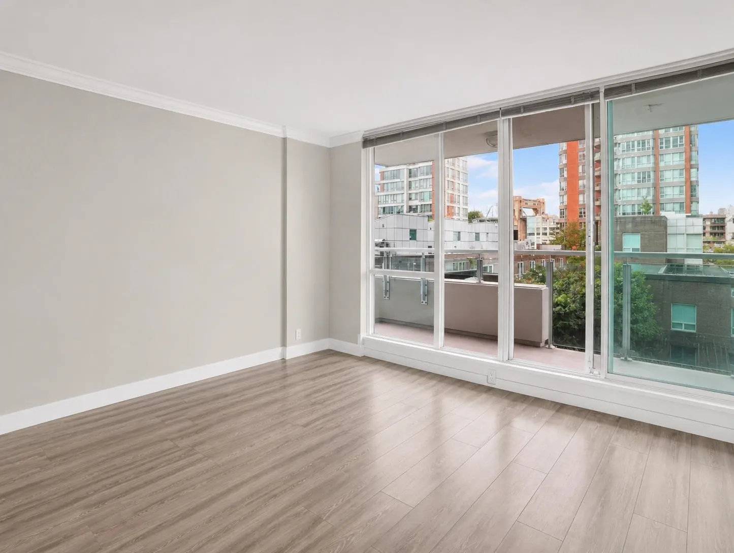 1501 Howe Street #404