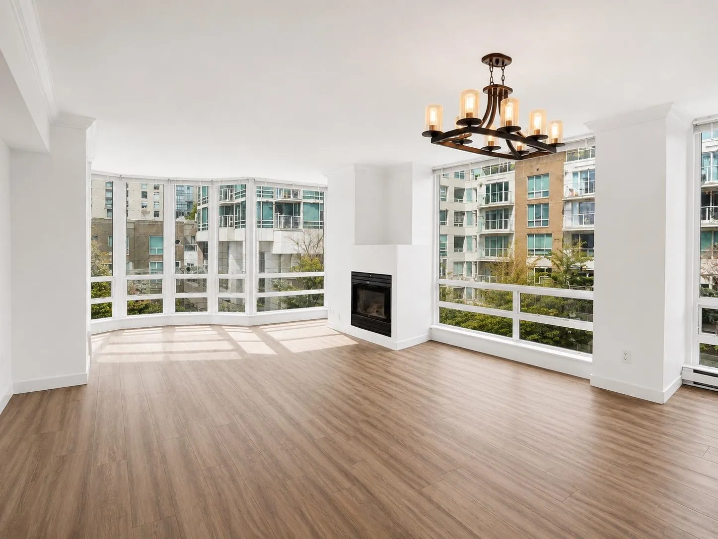 1501 Howe Street #404