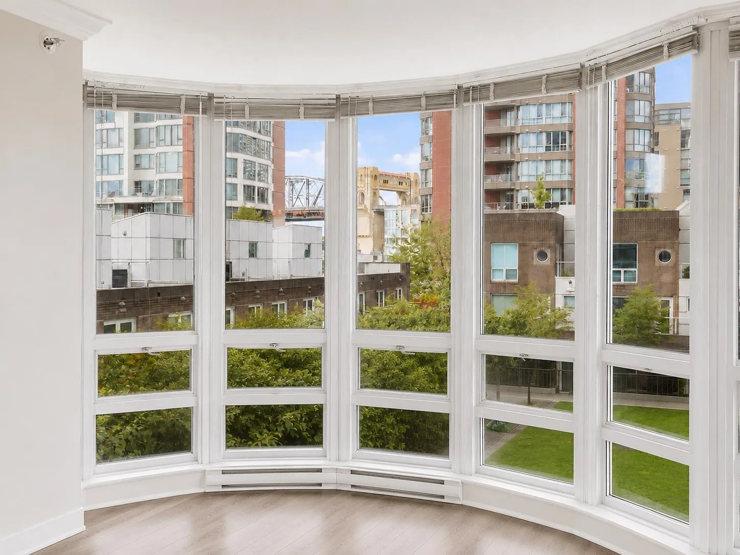 1501 Howe Street #404