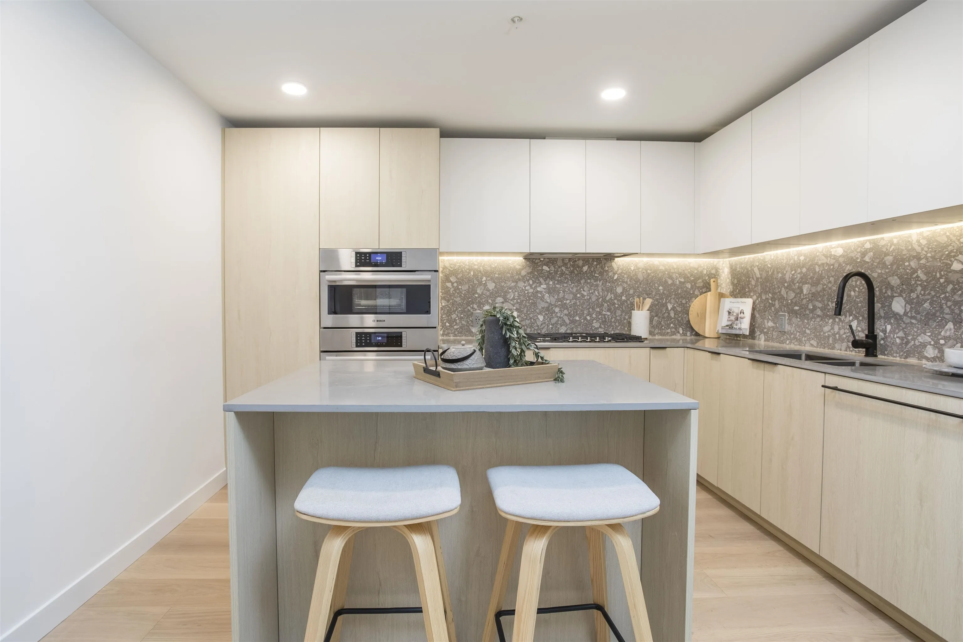 2471 St. George Street #TH201
