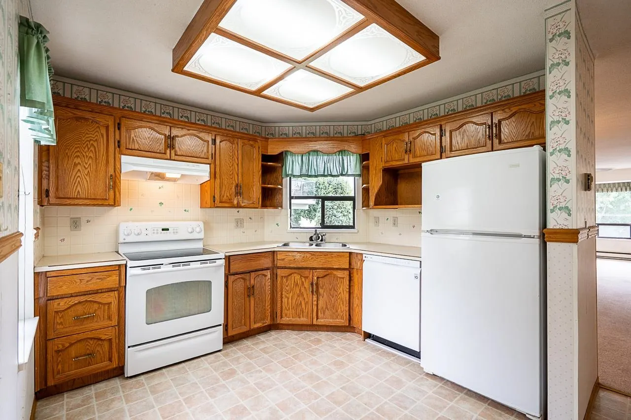 14957 Thrift Avenue #201