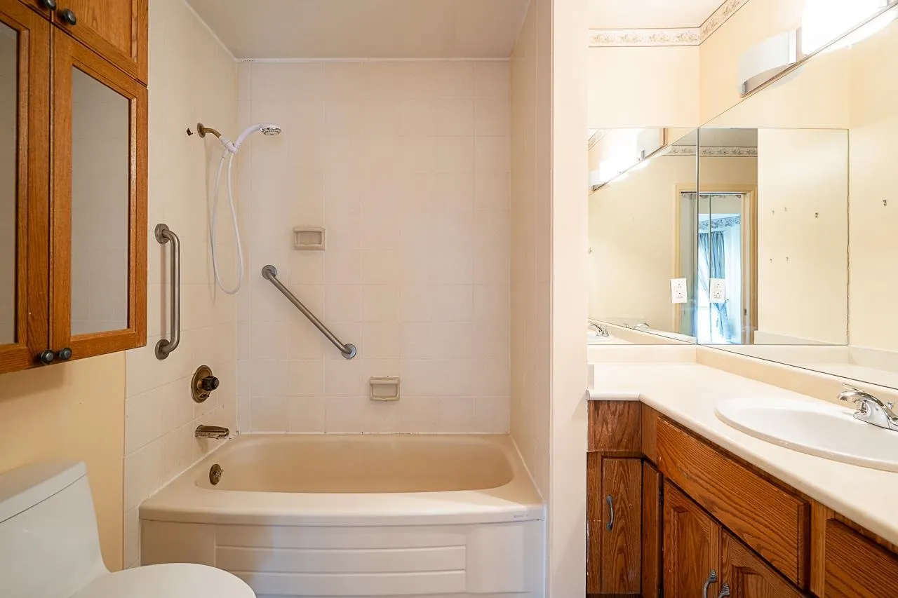 14957 Thrift Avenue #201