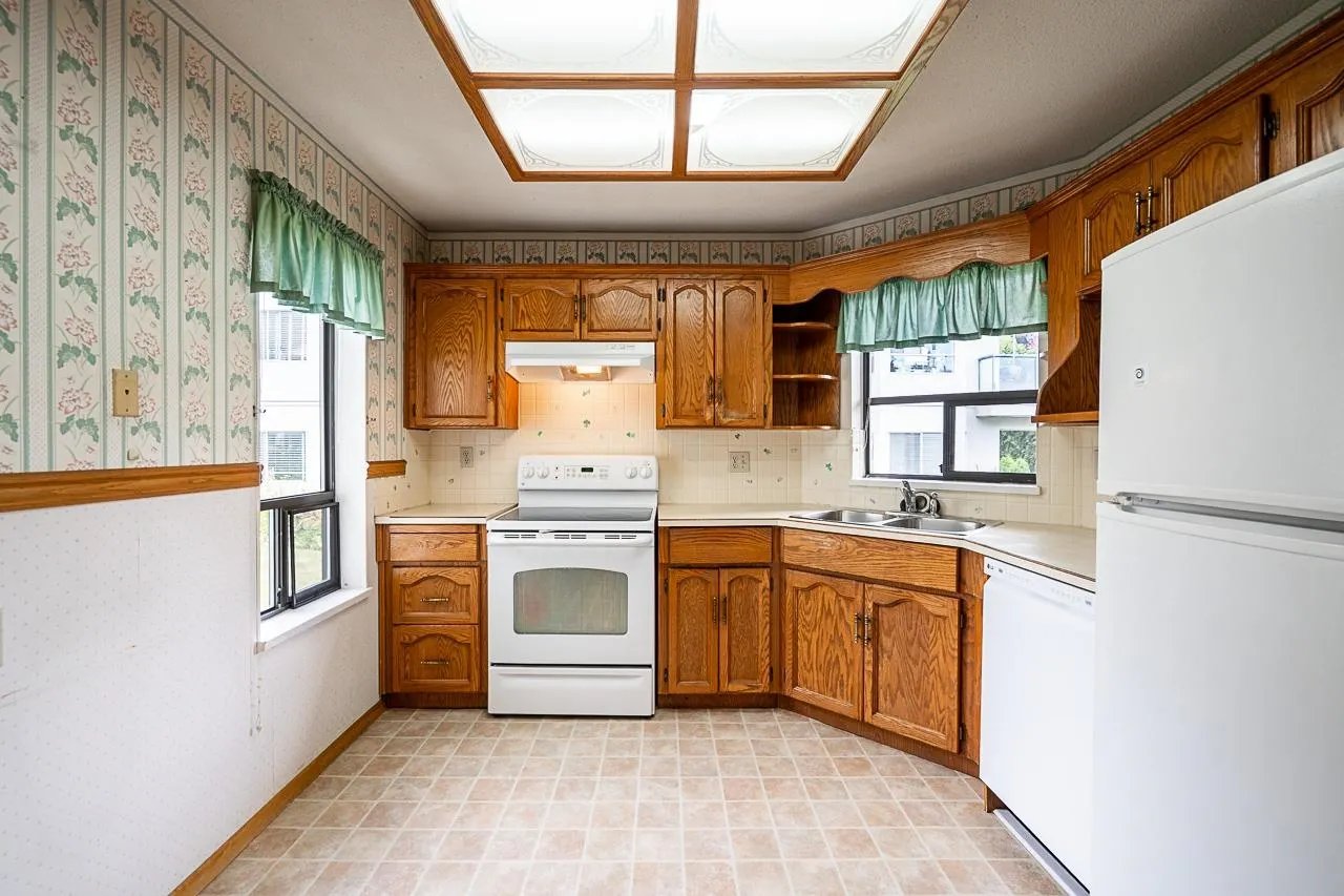 14957 Thrift Avenue #201