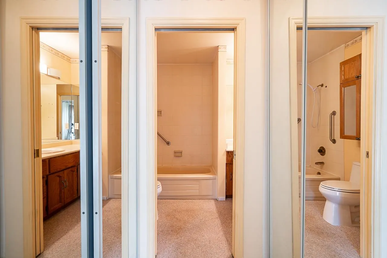 14957 Thrift Avenue #201