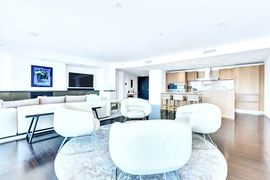 1011 W Cordova Street #230X