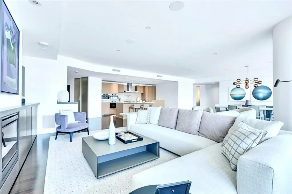 1011 W Cordova Street #230X