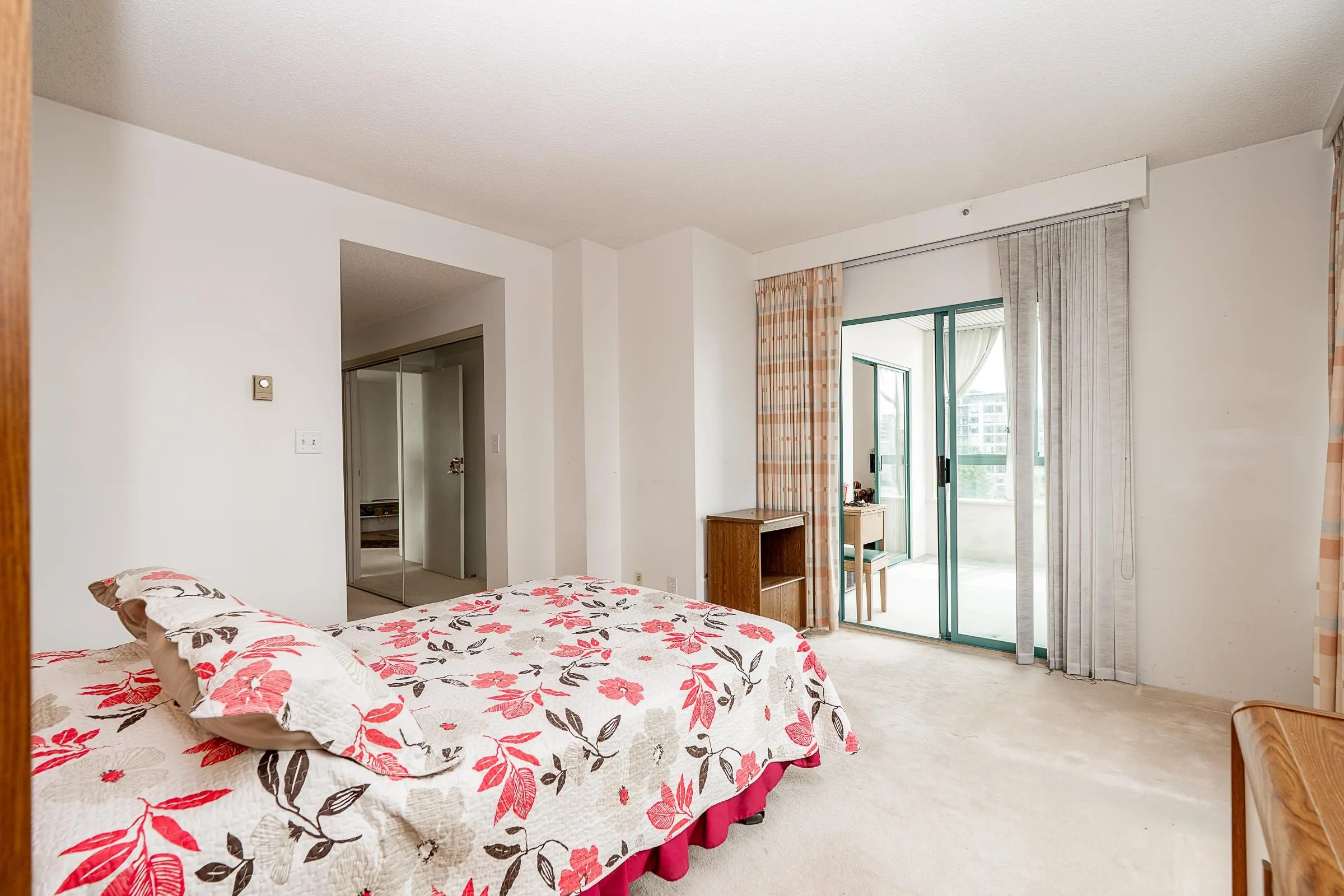 1355 W Broadway #804