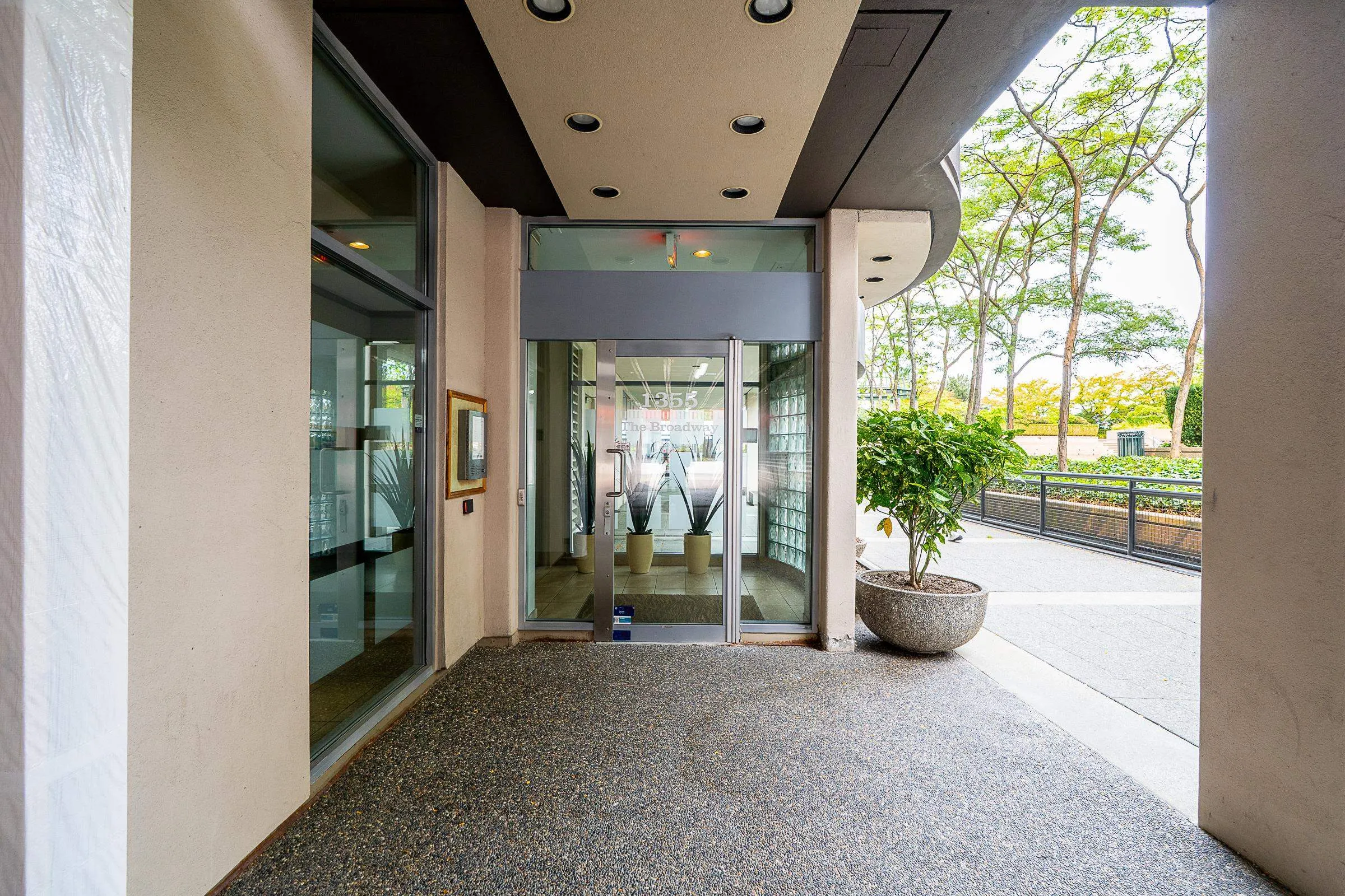 1355 W Broadway #804