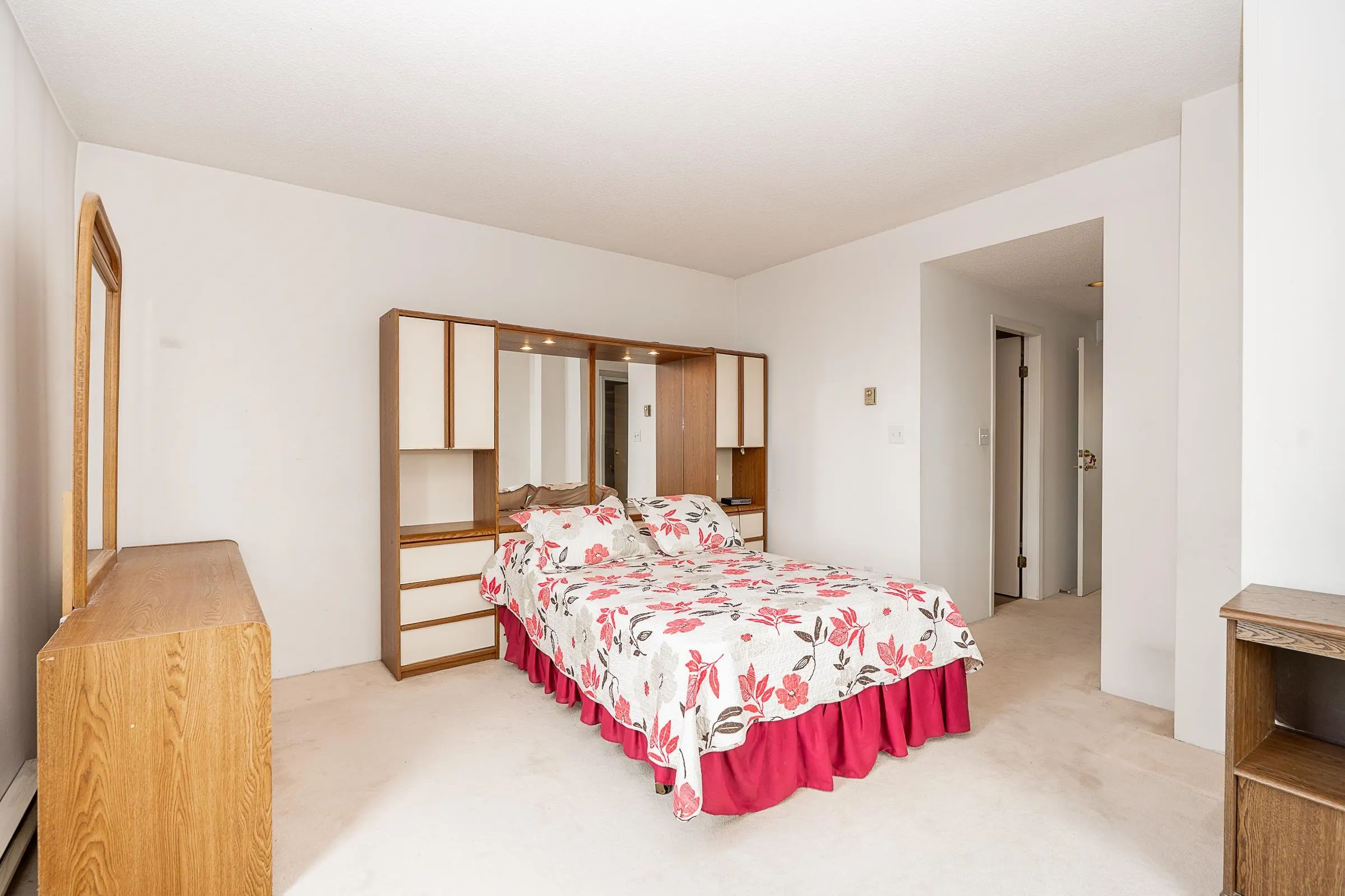 1355 W Broadway #804
