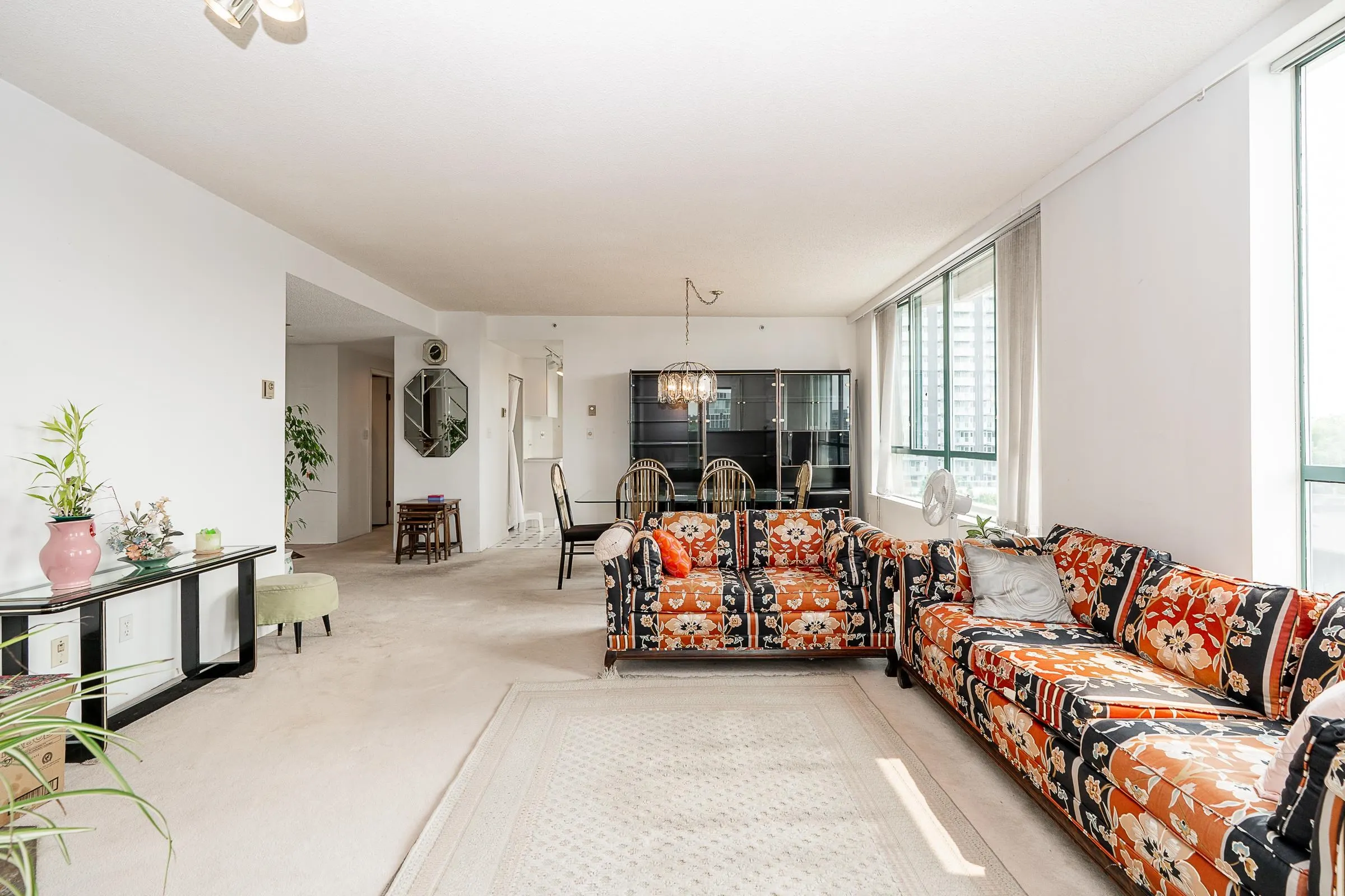 1355 W Broadway #804