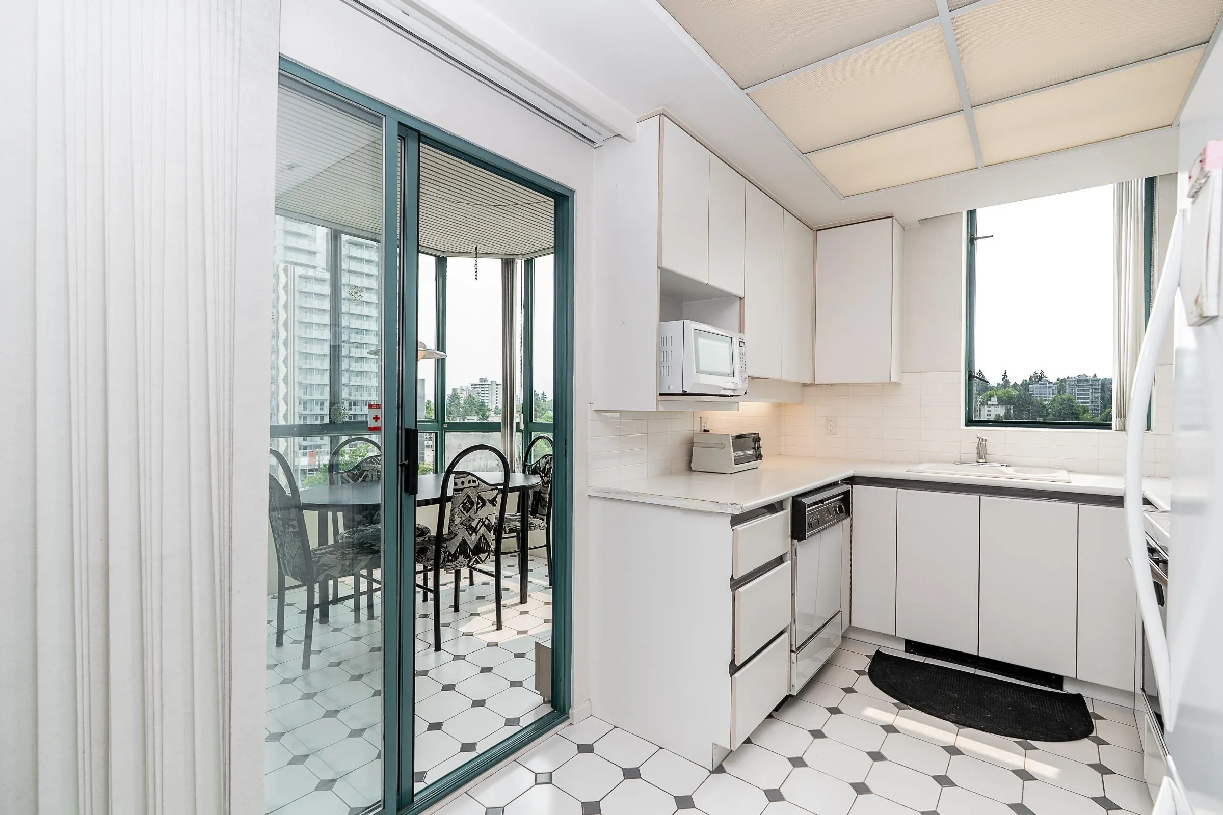1355 W Broadway #804