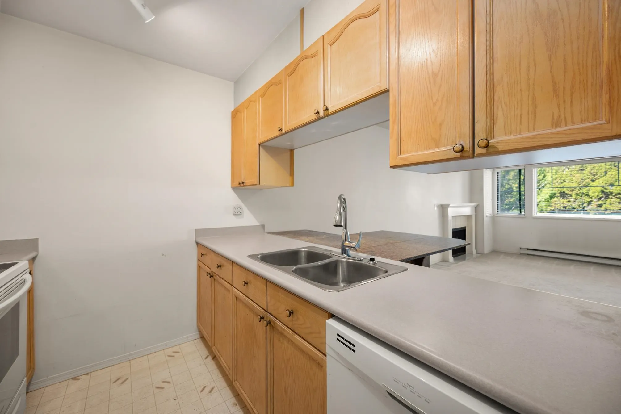 20350 54 Avenue #110