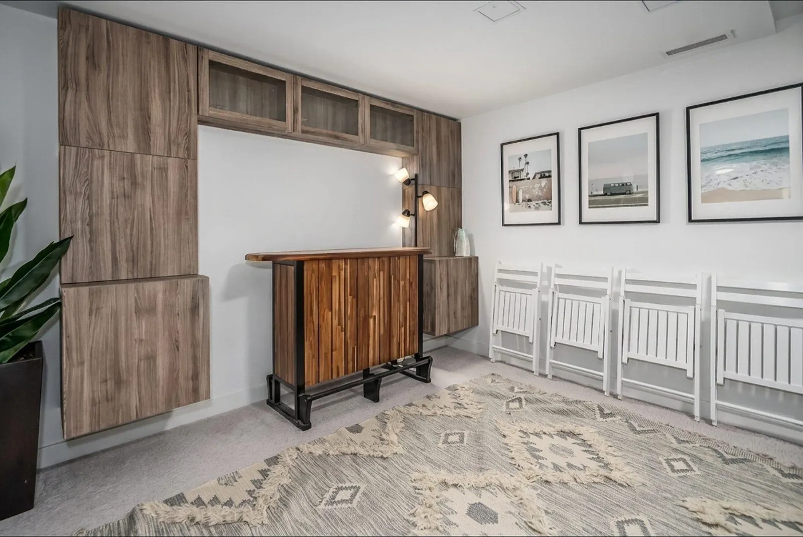 487 W 26th Avenue