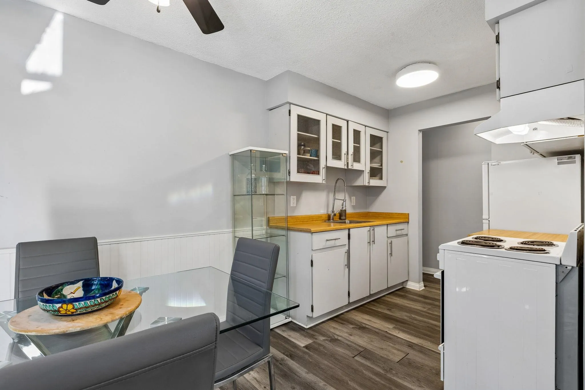 107 W 27th Street #102