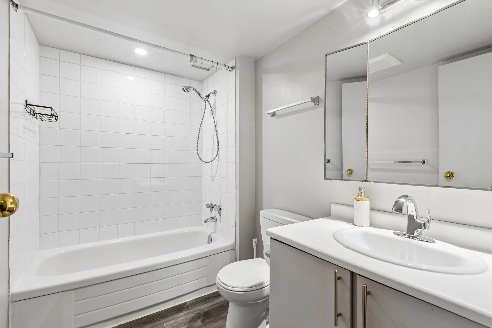 107 W 27th Street #102
