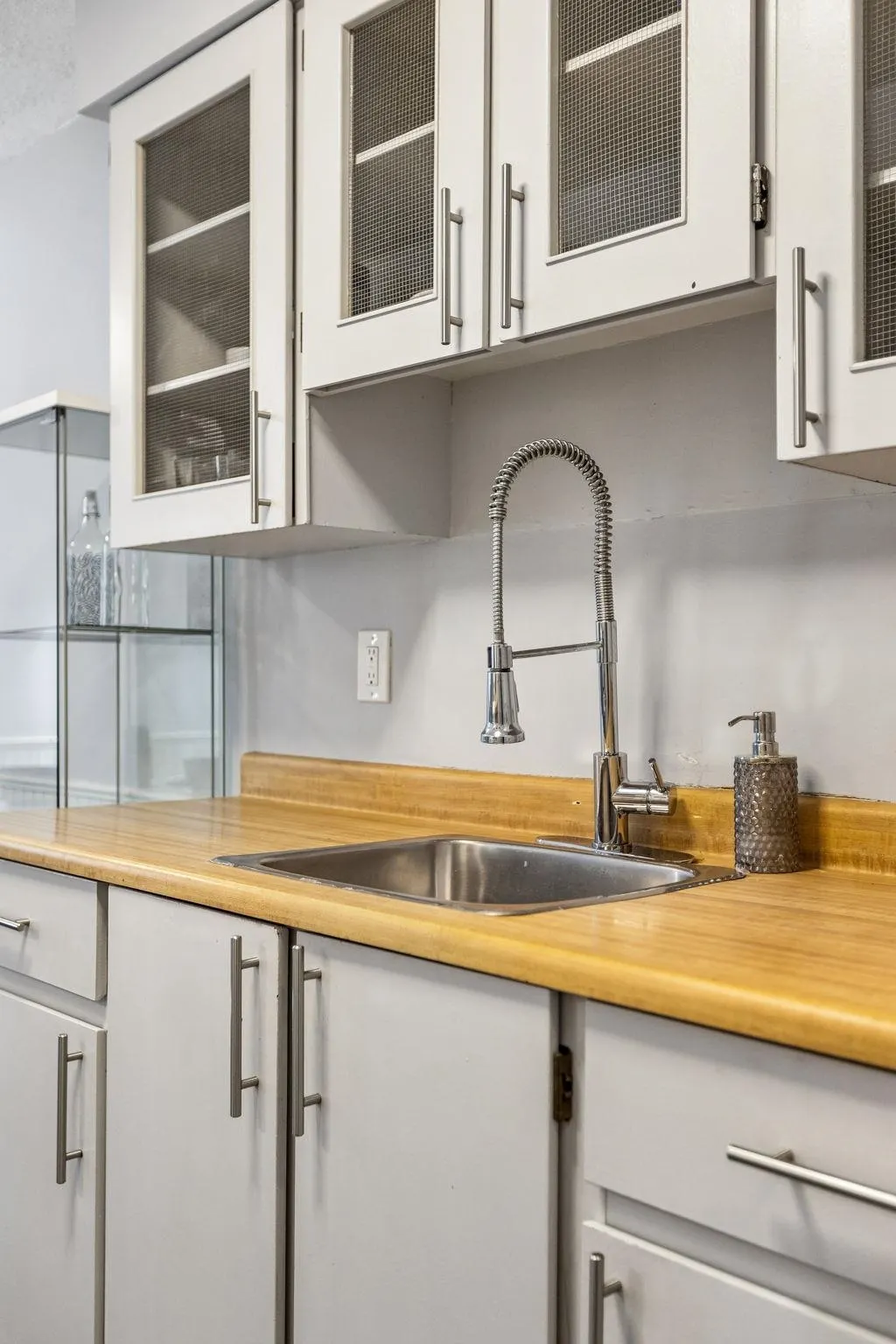 107 W 27th Street #102
