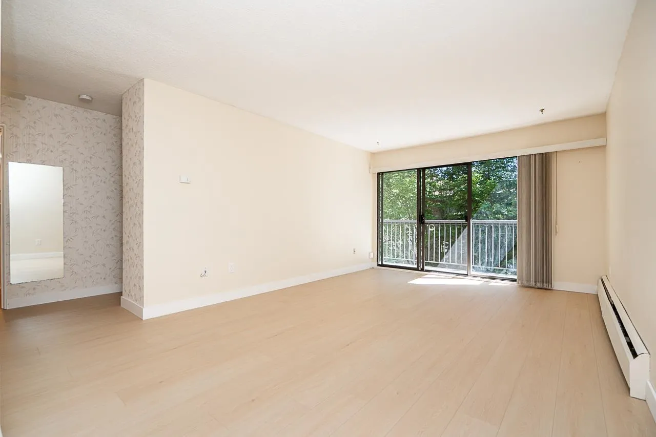 15020 North Bluff Road #208