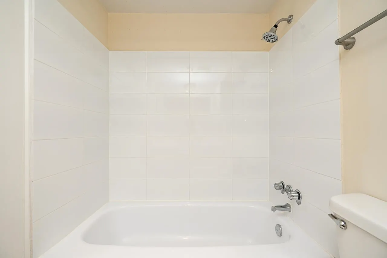 15020 North Bluff Road #208
