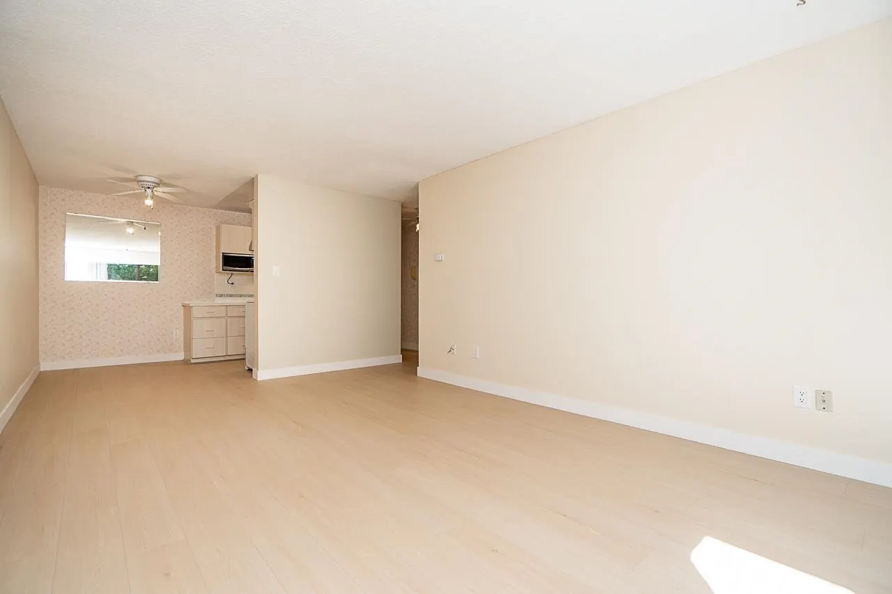 15020 North Bluff Road #208