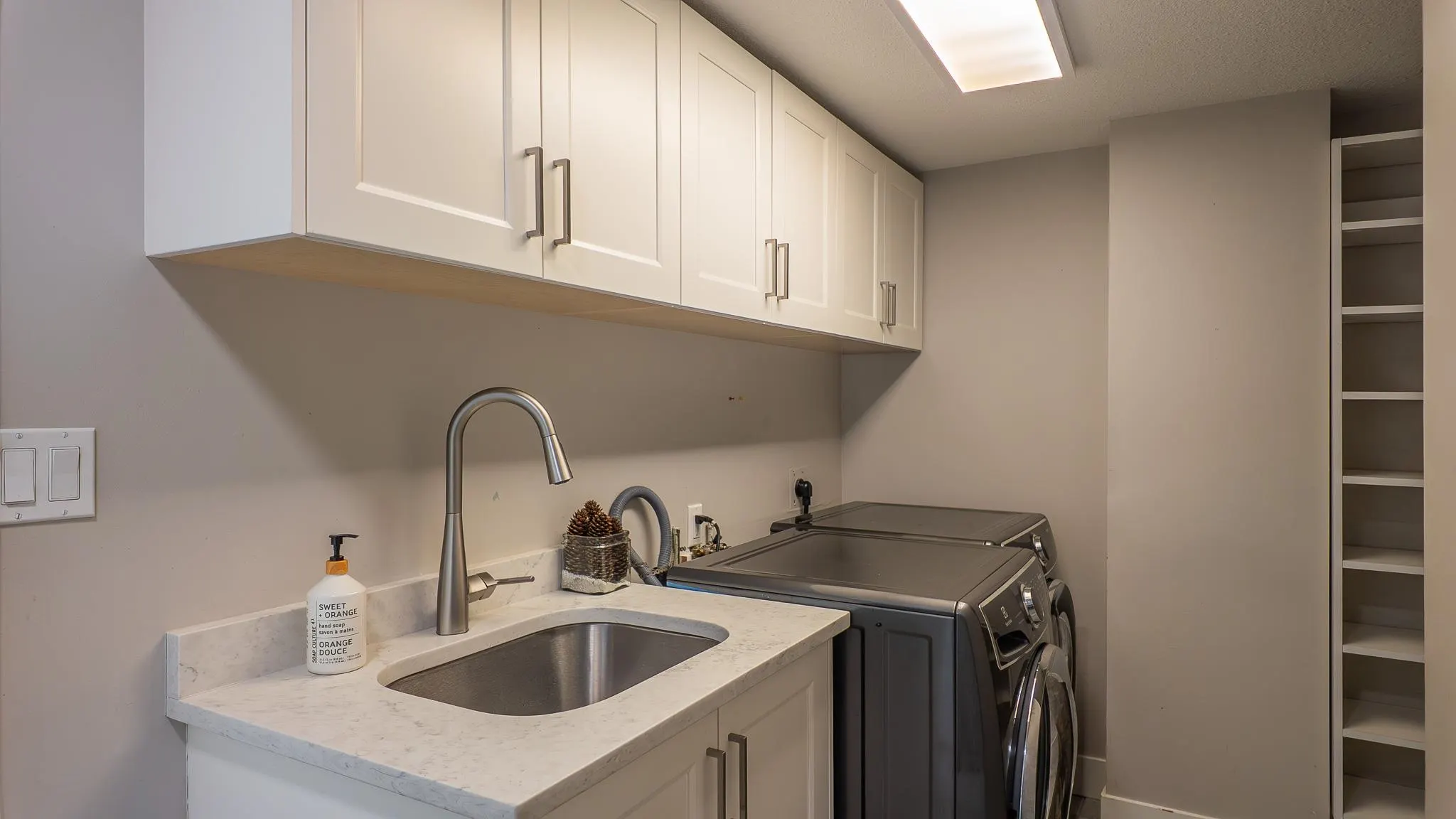 6096 Killarney Drive
