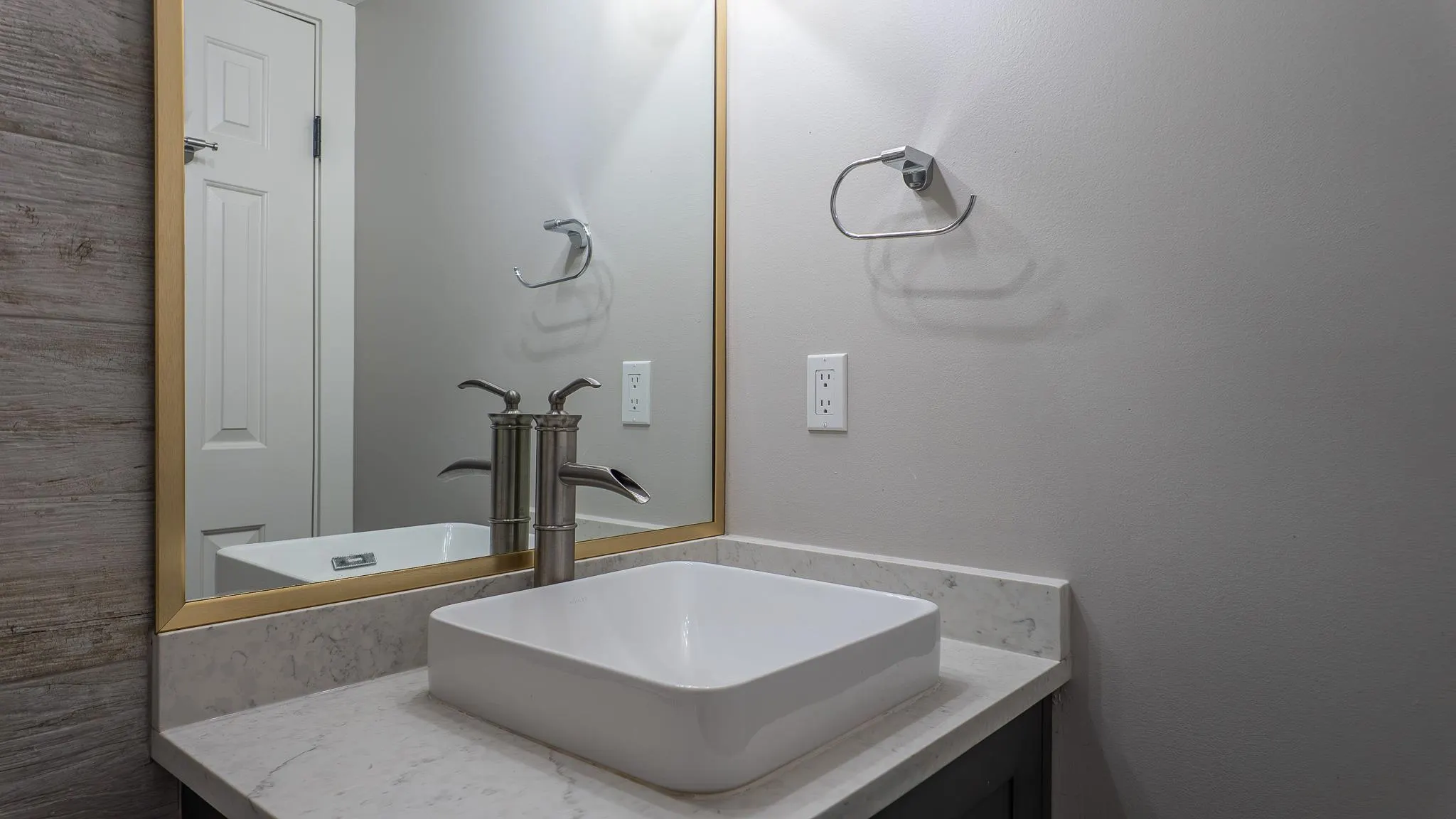 6096 Killarney Drive