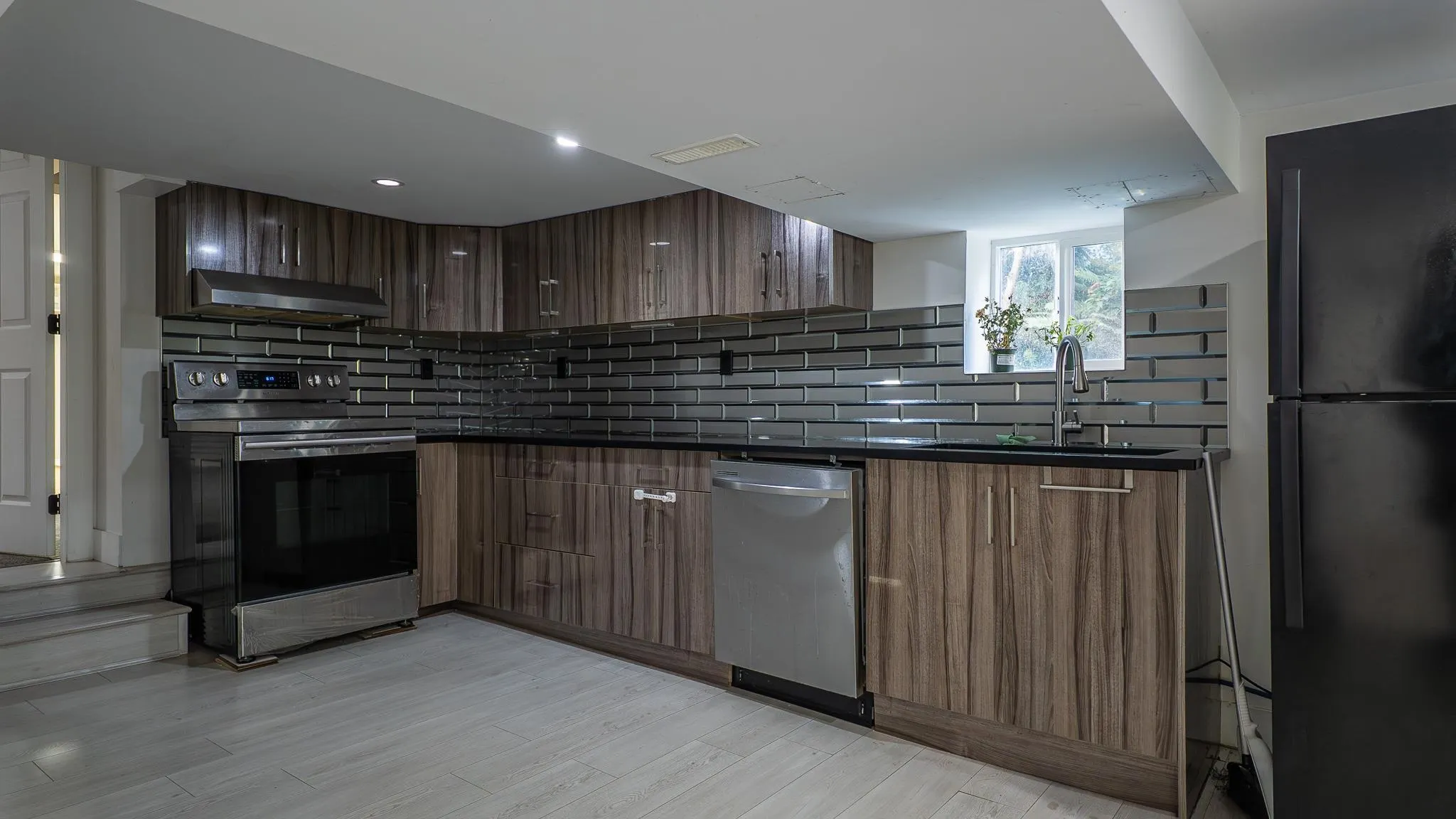 6096 Killarney Drive