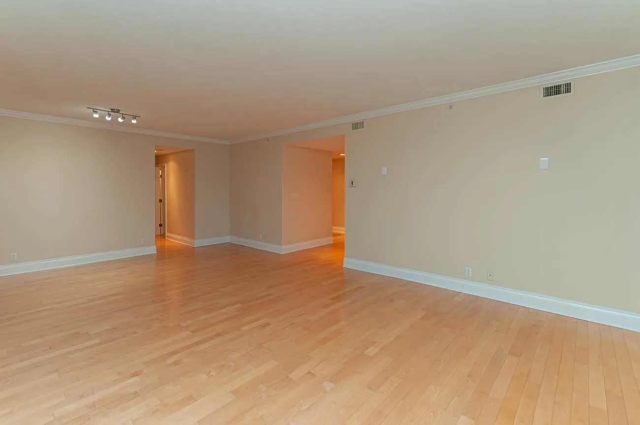 1777 Bayshore Drive #302