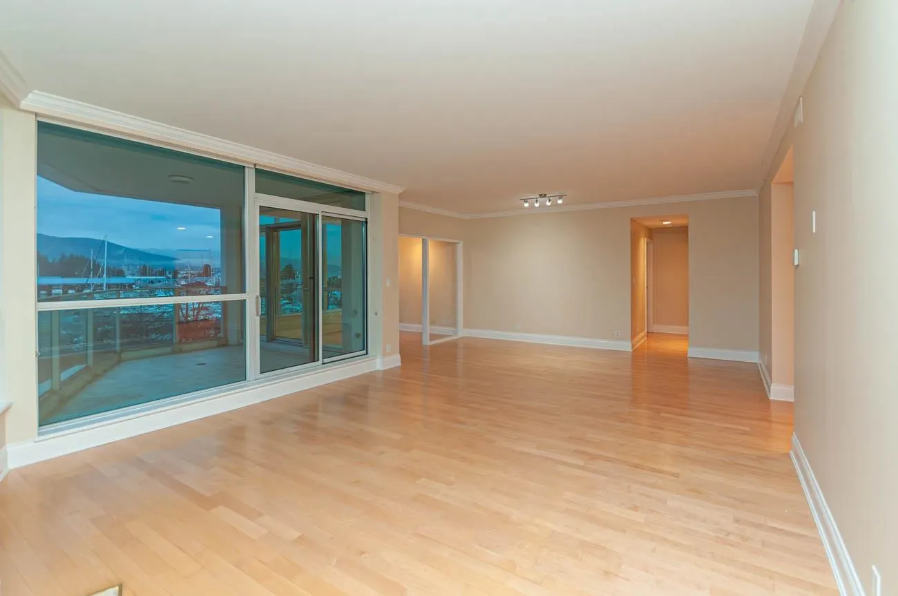 1777 Bayshore Drive #302