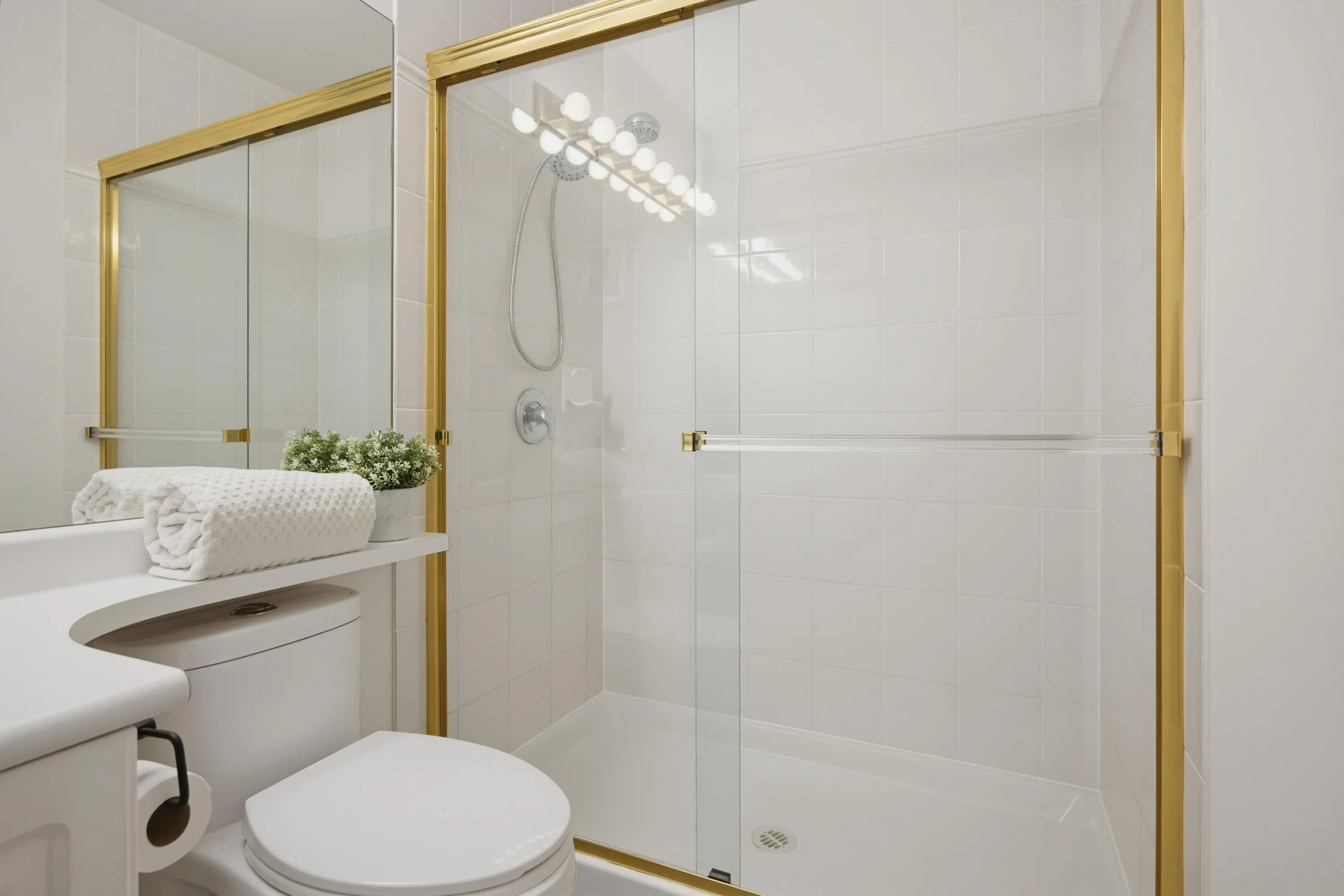 5735 Hampton Place #229