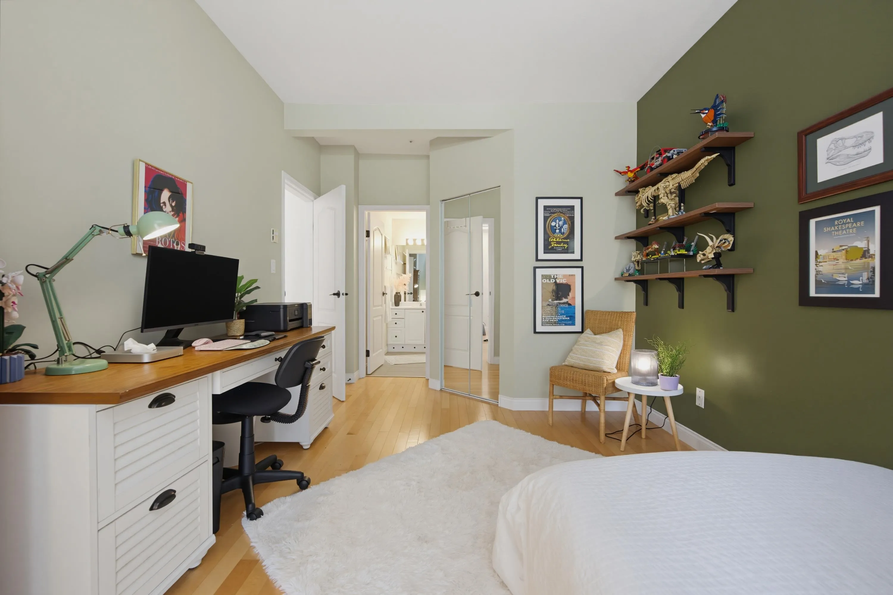 5735 Hampton Place #229