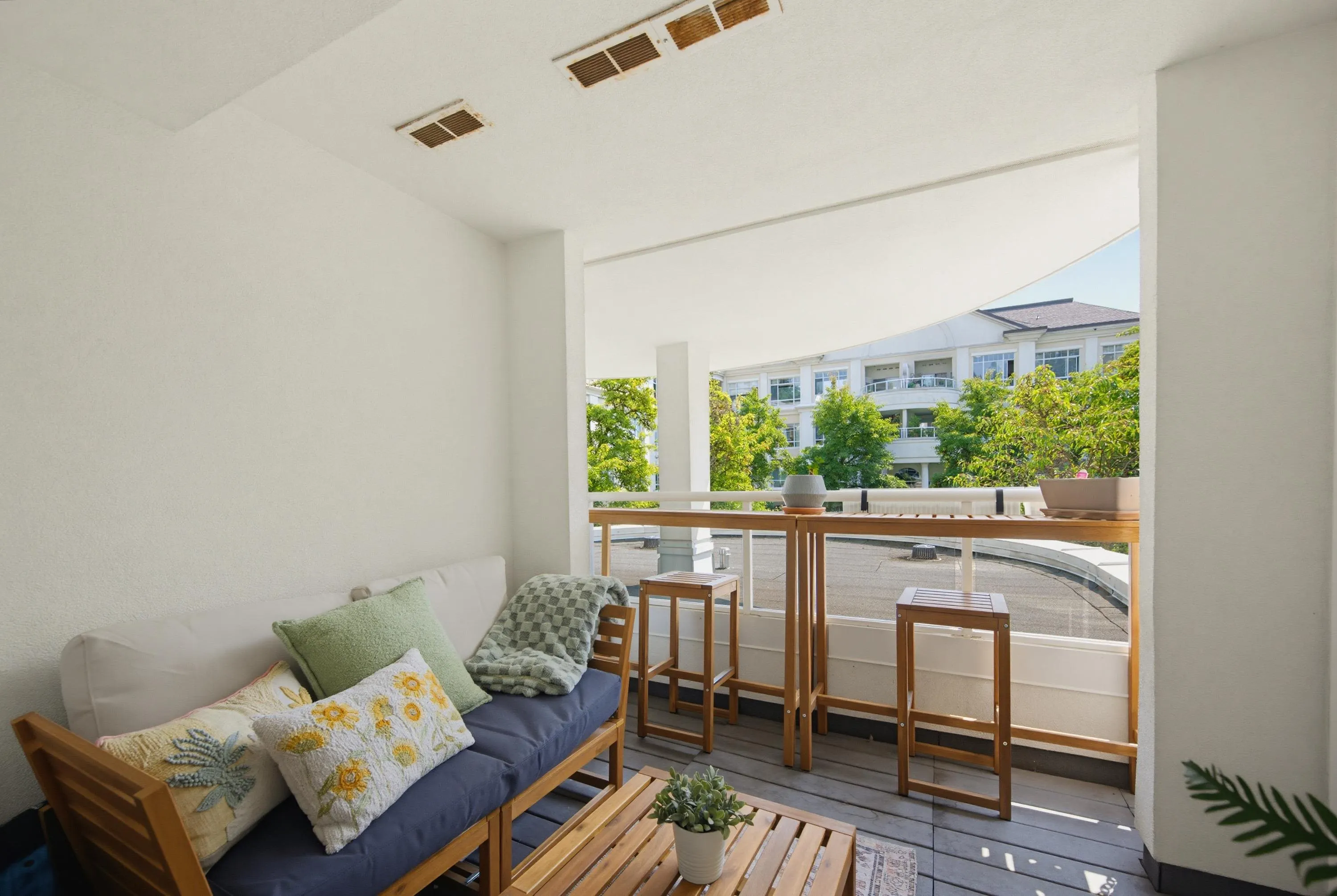 5735 Hampton Place #229