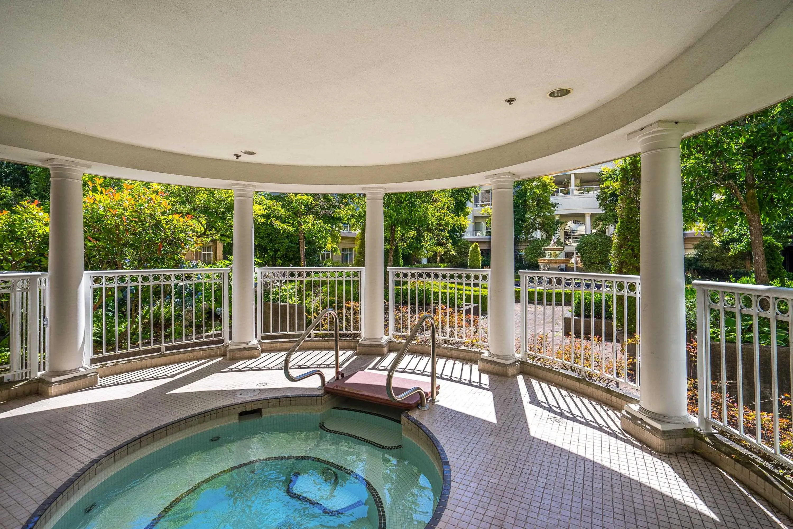 5735 Hampton Place #229