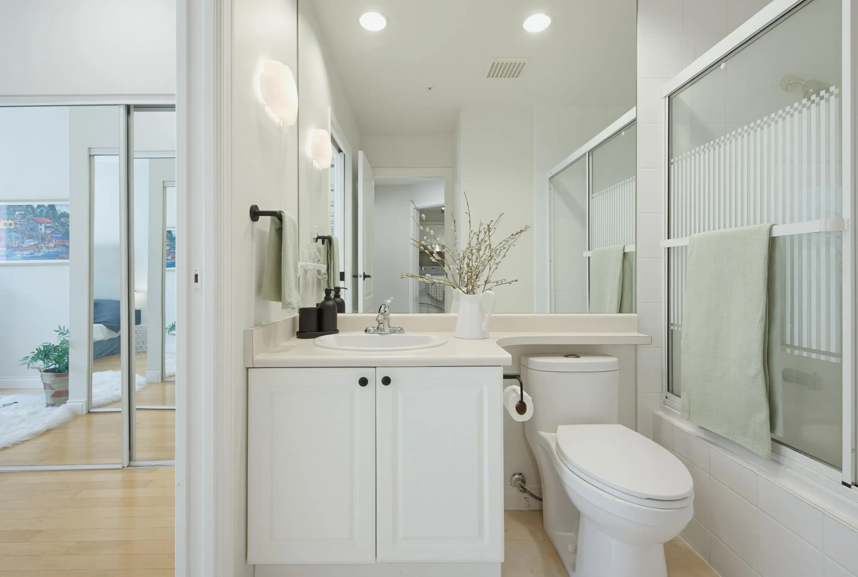 5735 Hampton Place #229