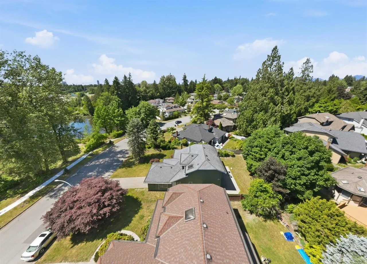 10446 Fraserglen Drive