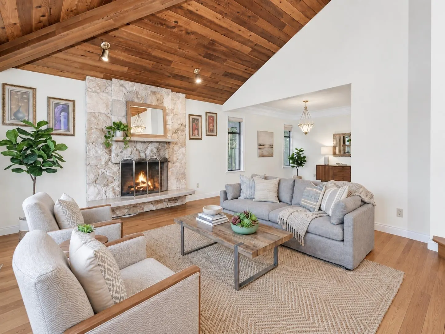 10446 Fraserglen Drive